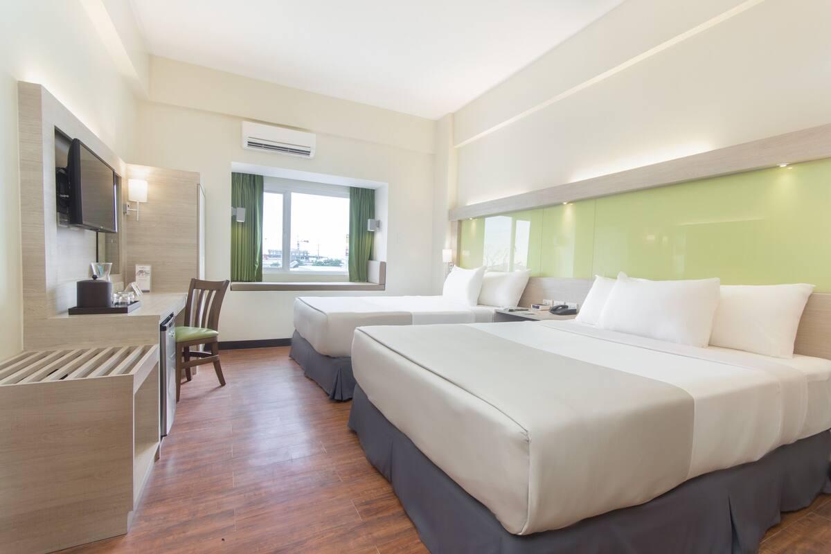 Microtel Inn & Suites By Wyndham San Fernando Сан Фернандо Екстериор снимка