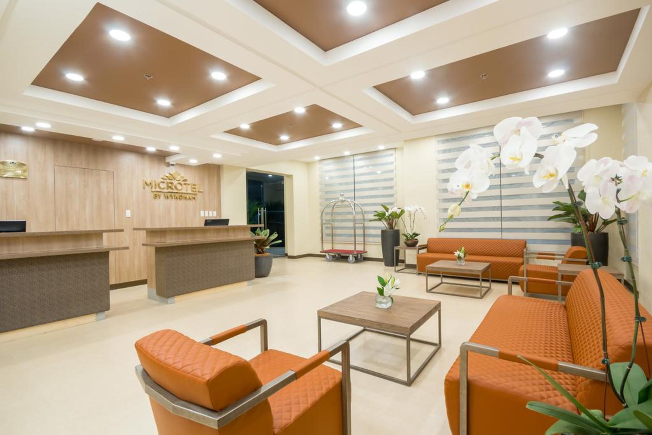 Microtel Inn & Suites By Wyndham San Fernando Сан Фернандо Екстериор снимка