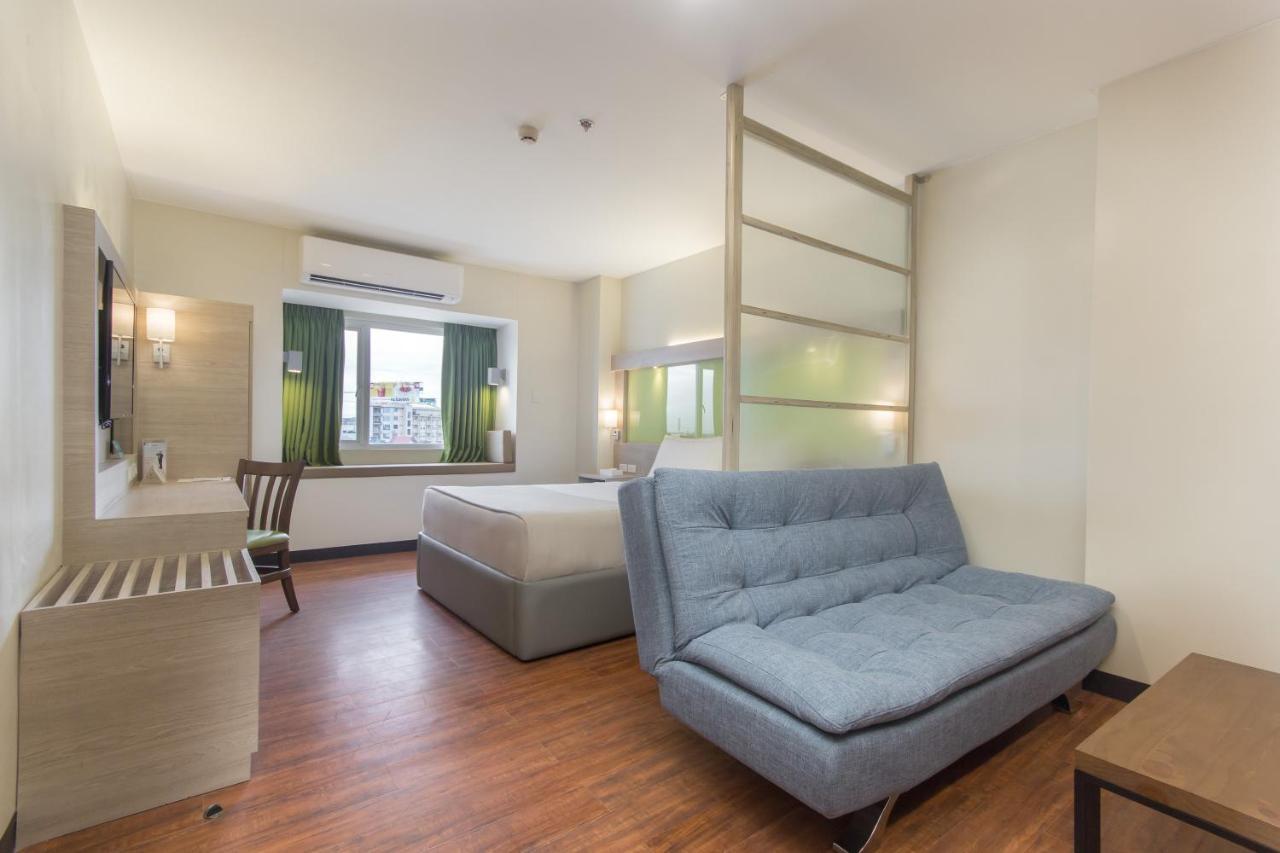 Microtel Inn & Suites By Wyndham San Fernando Сан Фернандо Екстериор снимка